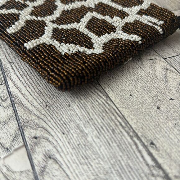 Giraffe Pattern Beaded Wristlet - Picture 6 of 9